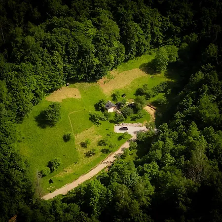 Na Samote U Lesa Revuca