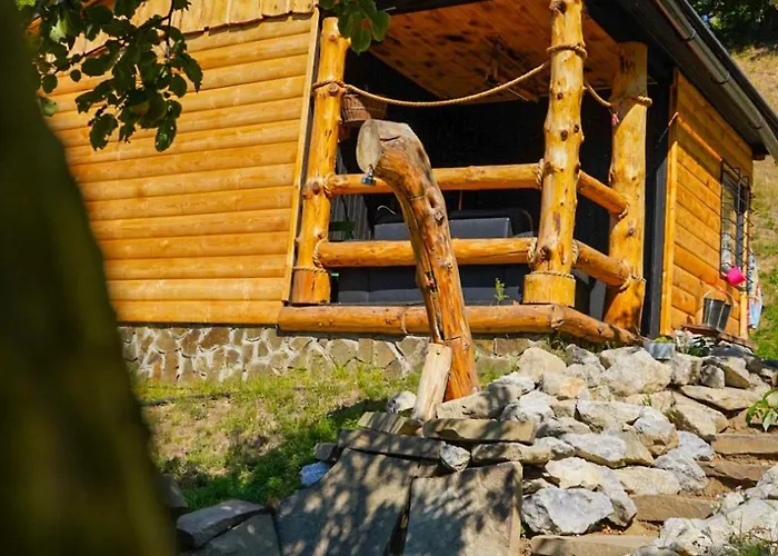 Na Samote U Lesa Orman Evi *